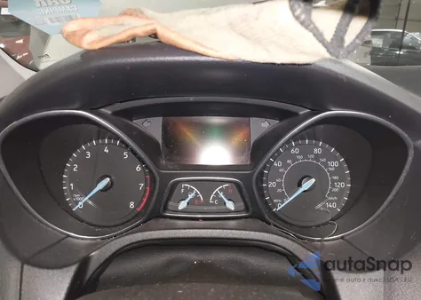 2015 Ford Focus Se z USA, uszkodzony, nr VIN 1FADP3K28FL209013